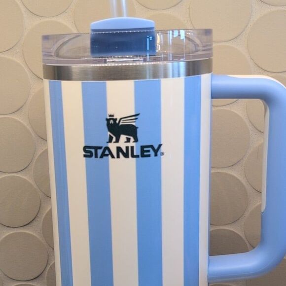 Pre-release Stanley Cabana Cornflower Gloss 40oz Blue Stripe Quencher 40… - Picture 3 of 3